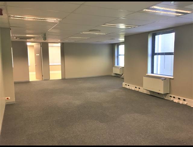 305M² OFFICE TO LET IN MOWBRAY
